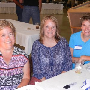 3-smiling-volunteers